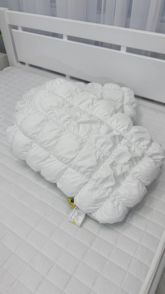 Подушка анатомічна "Тісто/Зефірка" 3D біла Pineapple bun 50*70 см Pineapple Bun біла фото