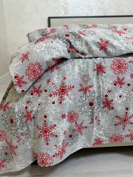 Постельное бельё из хлопка Байка турецкая новогодняя/рождественская серое снежинки красные Полутораспальный размер Сніжинки червоні/сірий фото