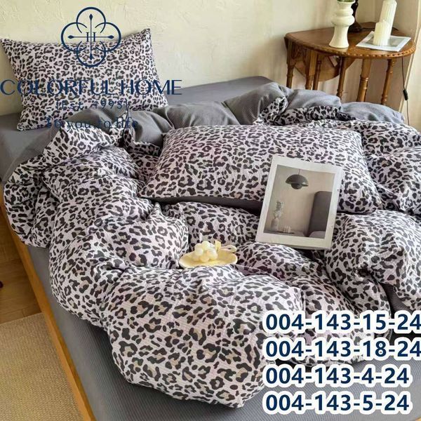 Постельное бельё из хлопка муслин жатка с простынью на резинке Colorful Home серое/белое принт леопардовый Двухспальный размер LEO_GREY фото
