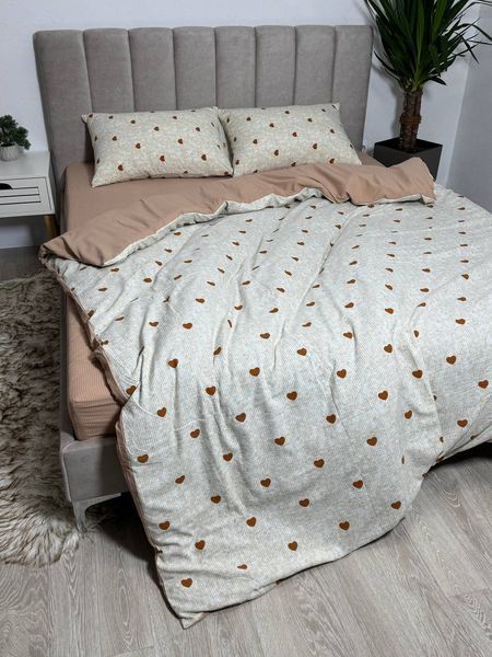Постельное бельё из хлопка муслин жатка с простынью на резинке Colorful home бежевое/светло-бежевое сердечки Двухспальный размер BEG_SVITLUYBEG_SERDECHKU фото